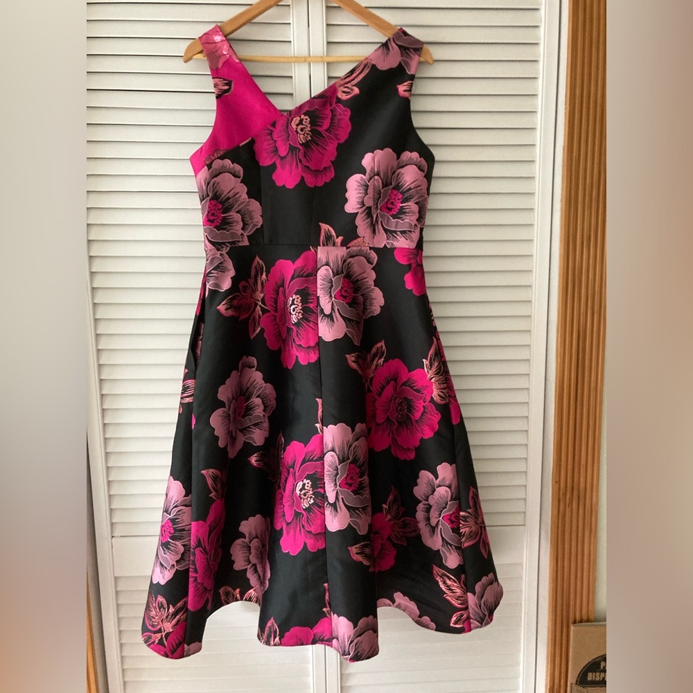 Adrianna Papell floral jacquard hight-low hem Pink and Black Floral Dress - Picture 2 of 14